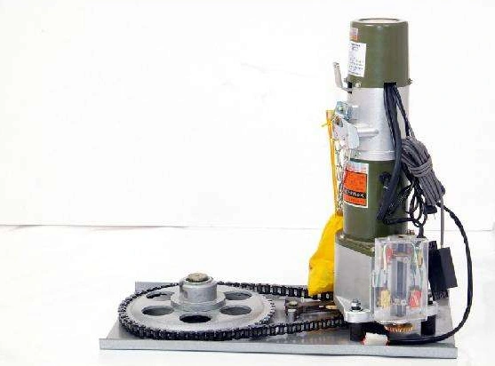 倉庫のガレージのための産業自動モーターを備えられたアルミ合金の頭上式のローラー シャッター ドア